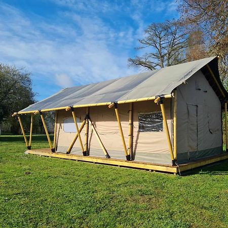 Camping De La Touche Ligueil ภายนอก รูปภาพ
