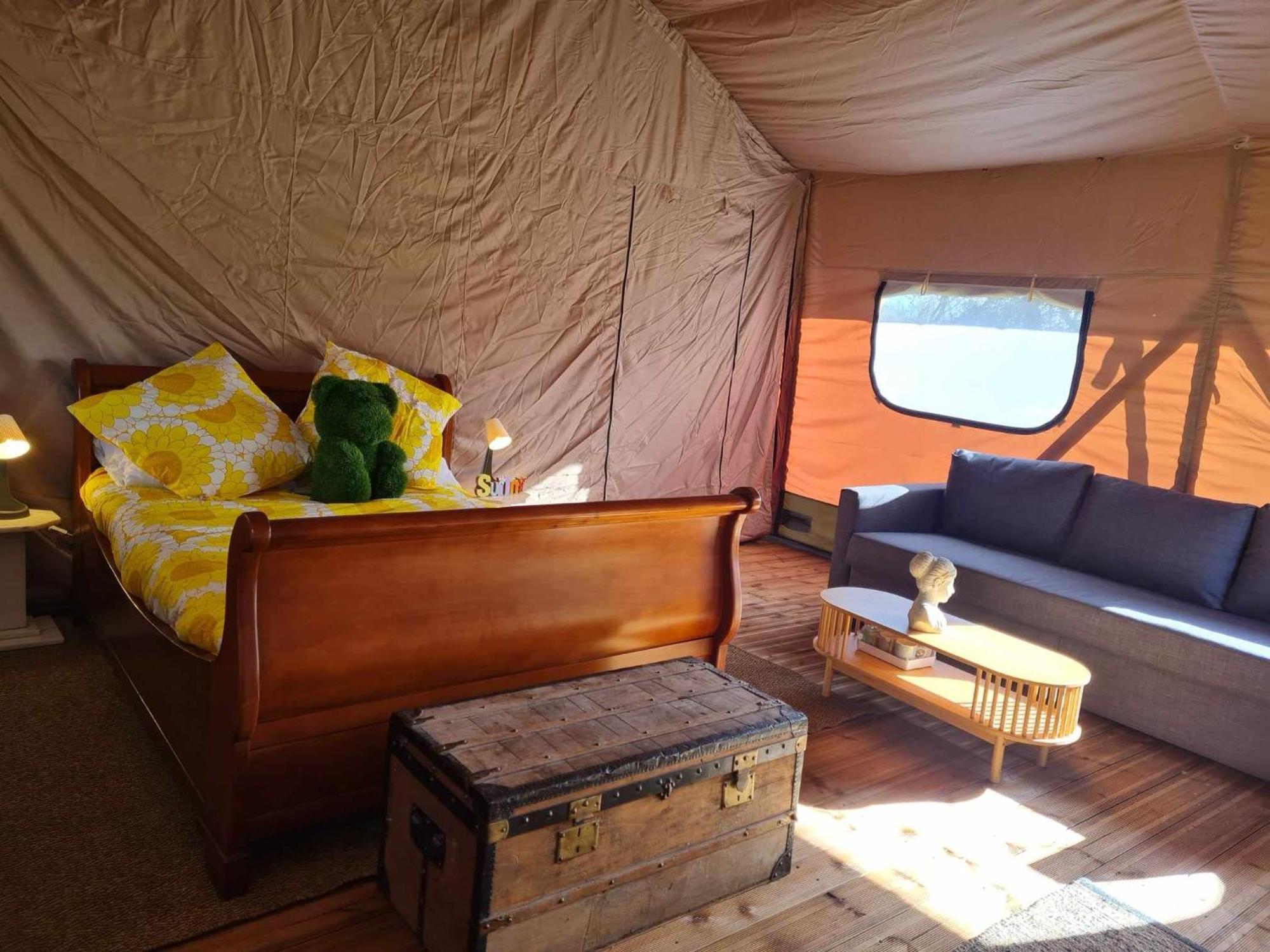 Camping De La Touche Ligueil ภายนอก รูปภาพ