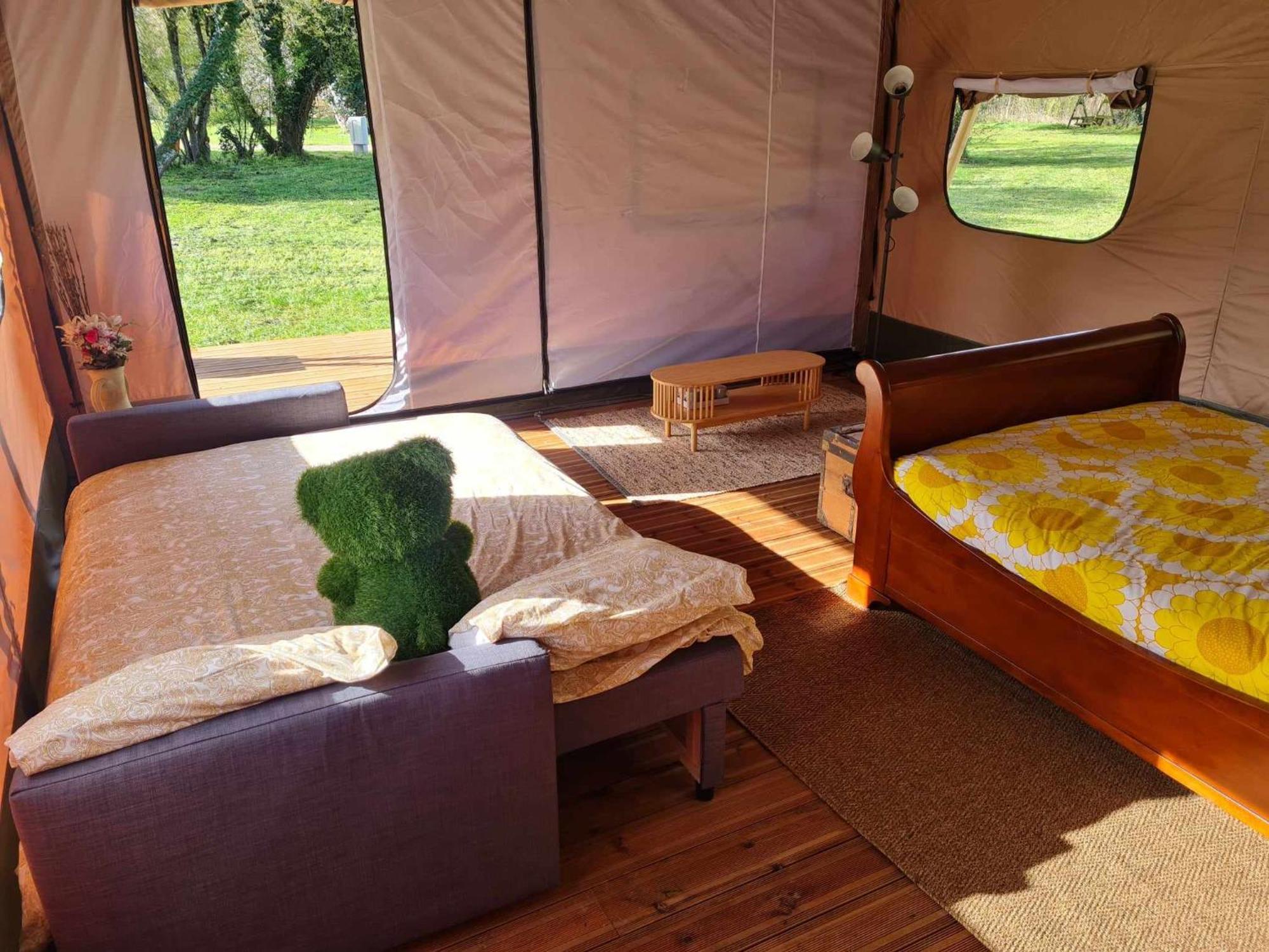 Camping De La Touche Ligueil ภายนอก รูปภาพ