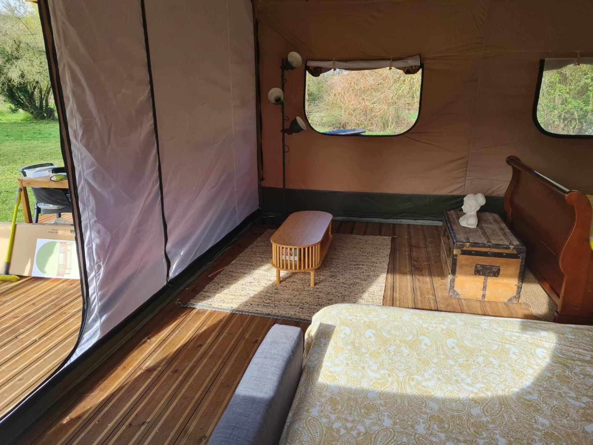 Camping De La Touche Ligueil ภายนอก รูปภาพ